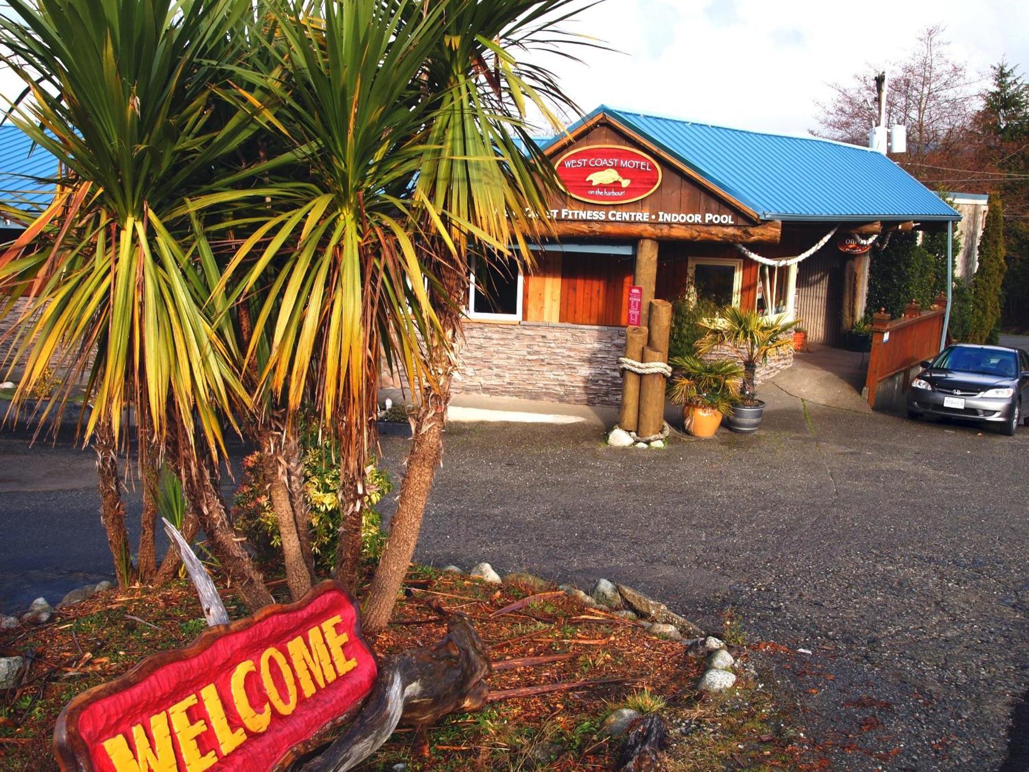 West Coast Motel On The Harbour ยูคลูเลต ภายนอก รูปภาพ