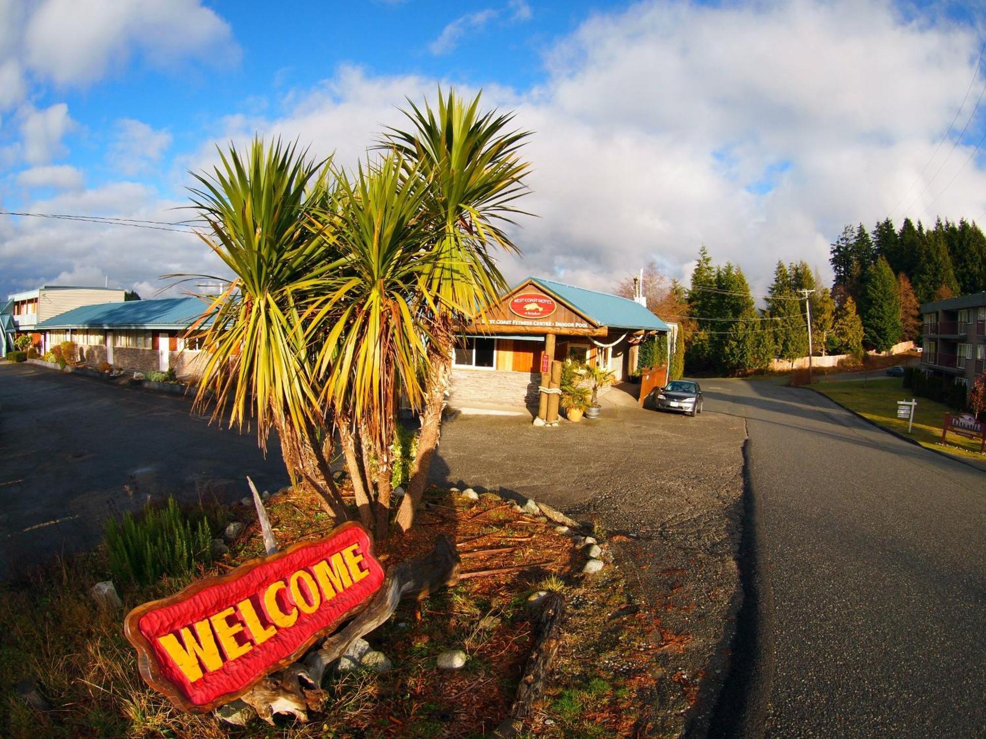 West Coast Motel On The Harbour ยูคลูเลต ภายนอก รูปภาพ